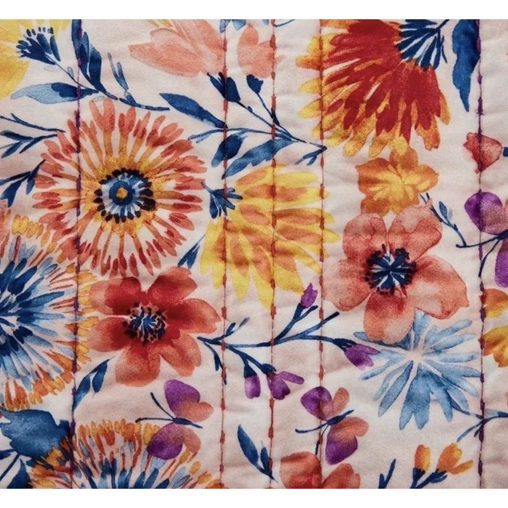 The Pioneer Woman Fluttering Fancies King Velvet Bed Quilt, Reversible Colorful
